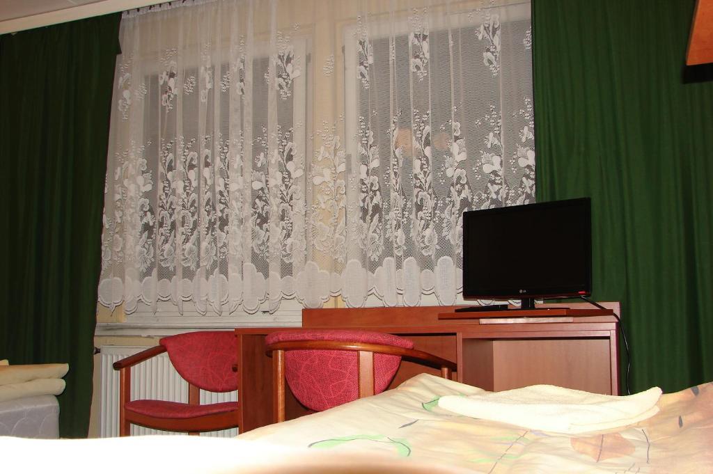 Hotel Lech Gniezno Quarto foto